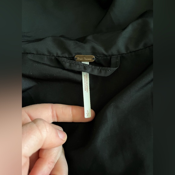 Free People Women’s Weekender Puffer Jacket Black - Size Small - Picture 5 of 8